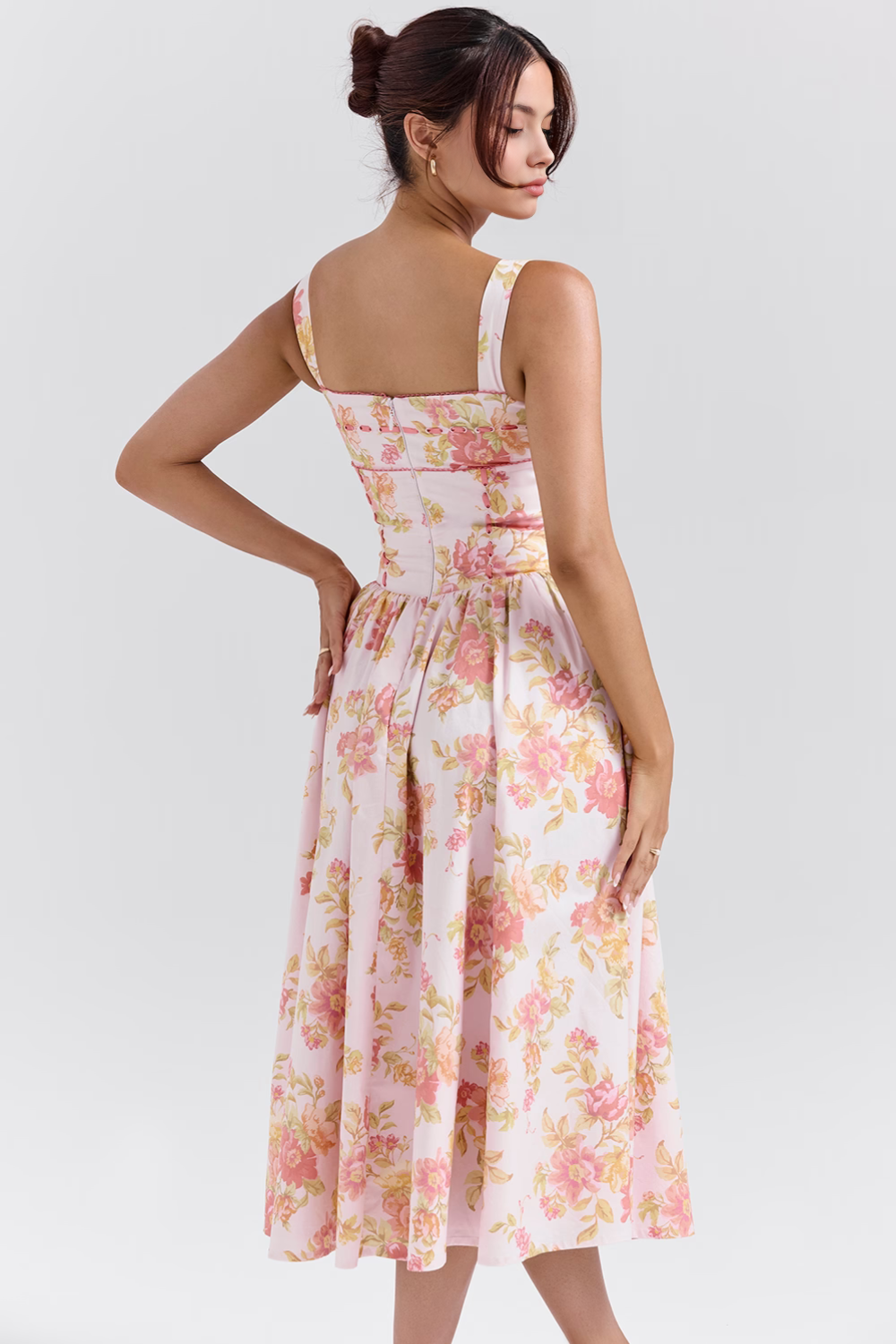 Formendes Kleid Cecilia